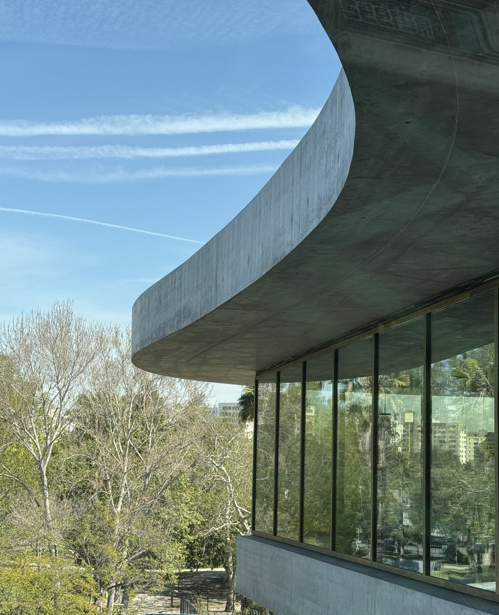 A Grand Palace For a Pause